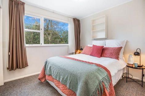 Photo of property in 83 Bird Grove, Stokes Valley, Lower Hutt, 5019