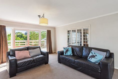 Photo of property in 39 Tennis Court Road, Raumati South, Paraparaumu, 5032