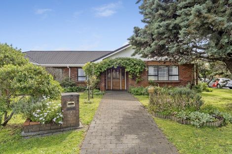 Photo of property in 3 The Avenue, Paraparaumu Beach, Paraparaumu, 5032