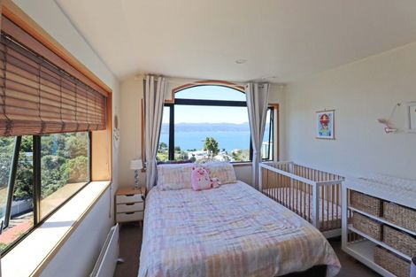 Photo of property in 15a Waru Street, Khandallah, Wellington, 6035