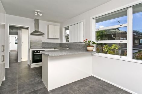 Photo of property in 1/223 Eskdale Road, Birkenhead, Auckland, 0626