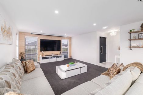 Photo of property in 17 Hollows Lane, Rolleston, 7615