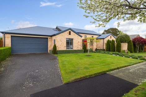 Photo of property in 39 Ernest Gray Place, Halswell, Christchurch, 8025