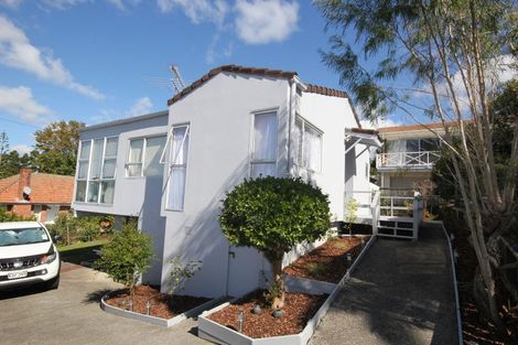 Photo of property in 3/250 Onewa Road, Birkenhead, Auckland, 0626