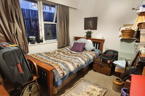 Photo of property in 1 Holmes Grove, Naenae, Lower Hutt, 5011