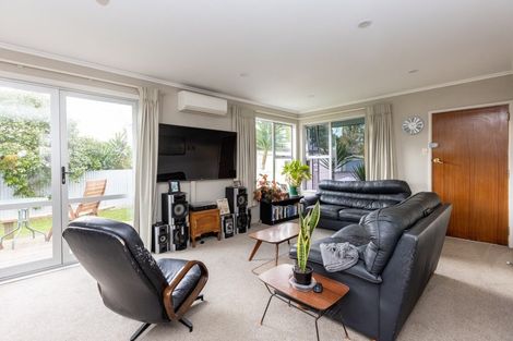 Photo of property in 55 Allen Berry Avenue, Pirimai, Napier, 4112