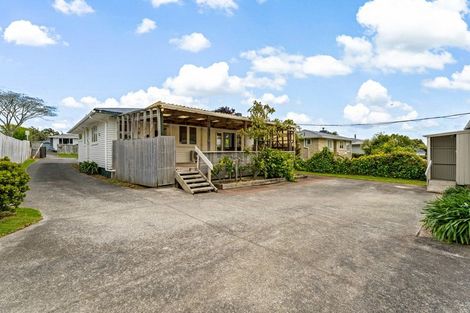 Photo of property in 30 Ozich Avenue, Te Atatu South, Auckland, 0610