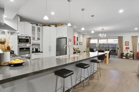 Photo of property in 21c Bradley Avenue, Pyes Pa, Tauranga, 3112