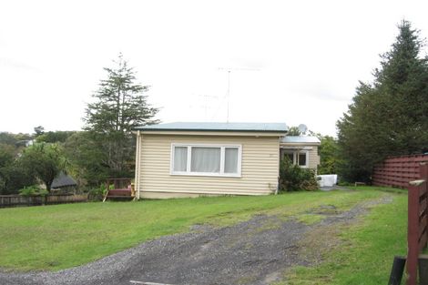 Photo of property in 21 Page Point, Mellons Bay, Auckland, 2014