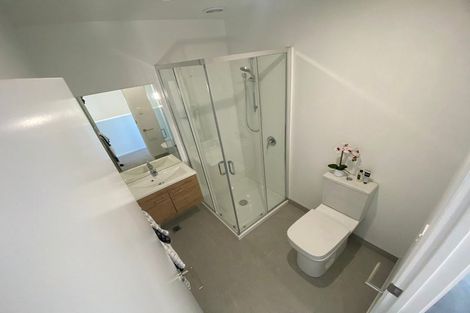 Photo of property in 2 Mikoikoi Crescent, Mangere Bridge, Auckland, 2022