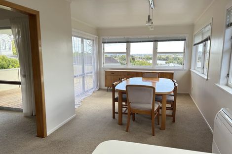 Photo of property in 21 Gilliam Street, New Lynn, Auckland, 0600