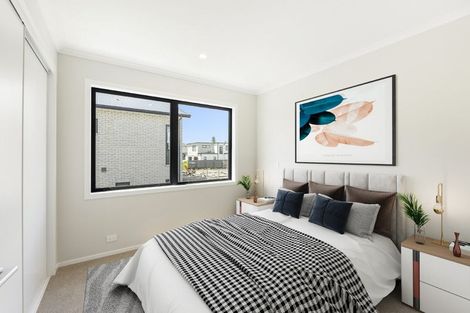 Photo of property in 2/17 Samuel Marsden Place, Whenuapai, 0618