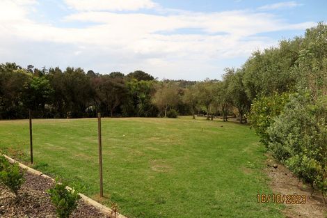 Photo of property in 1/6 Roberts Road, Matakatia, Whangaparaoa, 0930