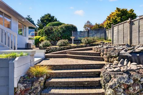 Photo of property in 1 Brunton Place, Glenfield, Auckland, 0629