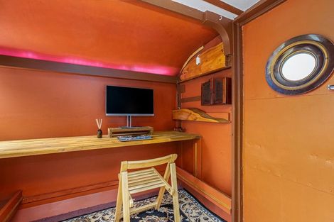 Photo of property in 68a Victory Avenue, Karori, Wellington, 6012