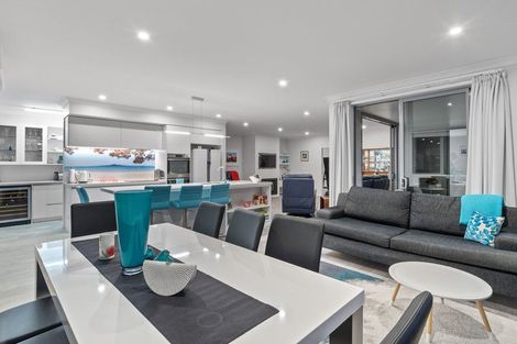 Photo of property in 9 Damien Place, Ohauiti, Tauranga, 3112