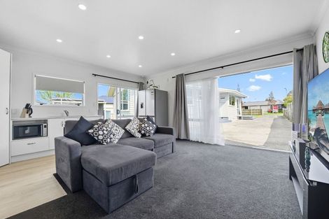 Photo of property in 6 Lugton Street, Nawton, Hamilton, 3200