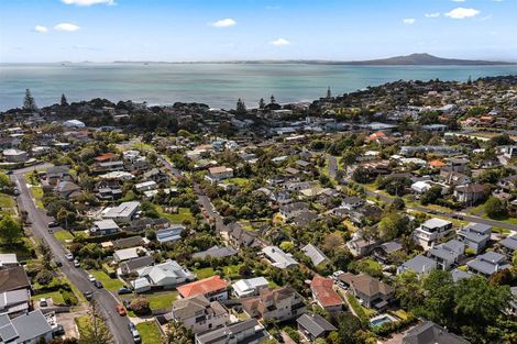 Photo of property in 14 Hythe Terrace, Mairangi Bay, Auckland, 0630