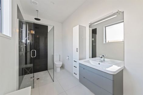 Photo of property in 148 Holly Road, St Albans, Christchurch, 8014