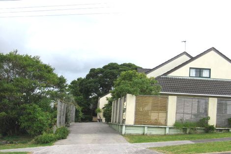 Photo of property in 1/10 East Coast Road, Milford, Auckland, 0620