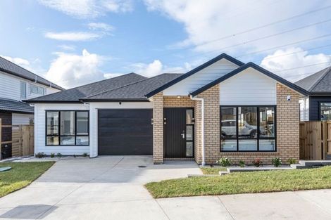 Photo of property in 58 Cooladawson Drive, Flat Bush, Auckland, 2019