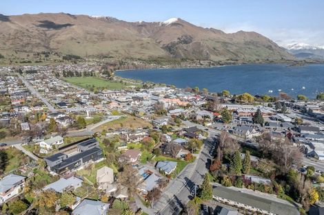 Photo of property in 19 Russell Street, Wanaka, 9305
