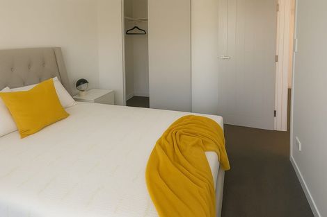 Photo of property in 18 Zita Avenue, Matakatia, Whangaparaoa, 0930