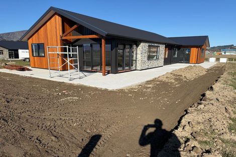 Photo of property in 31 Packer Road, Wanaka, 9382