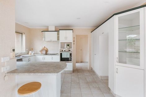 Photo of property in 8 Paua Cove, Papamoa Beach, Papamoa, 3118