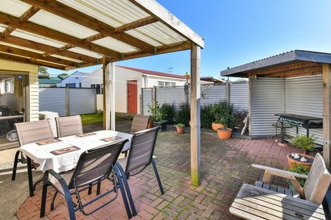 Photo of property in 12 Jellicoe Avenue, Tuakau, 2121