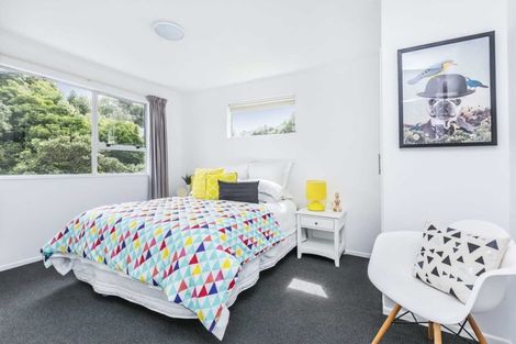 Photo of property in 2/59 Hungerford Road, Houghton Bay, Wellington, 6023