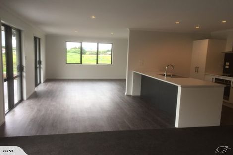 Photo of property in 25 Lake Drive, Tikipunga, Whangarei, 0112