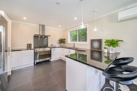 Photo of property in 16 Poulson Grove, Trentham, Upper Hutt, 5018