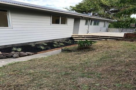 Photo of property in 16 Jayne Place, Torbay, Auckland, 0630