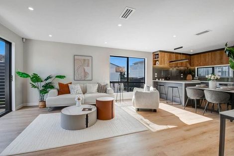 Photo of property in 1/32 Beulah Avenue, Rothesay Bay, Auckland, 0630