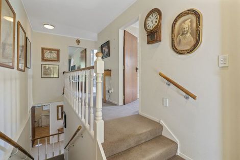 Photo of property in 2 Waterford Drive, Churton Park, Wellington, 6037