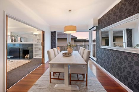 Photo of property in 24 Takutai Avenue, Bucklands Beach, Auckland, 2012