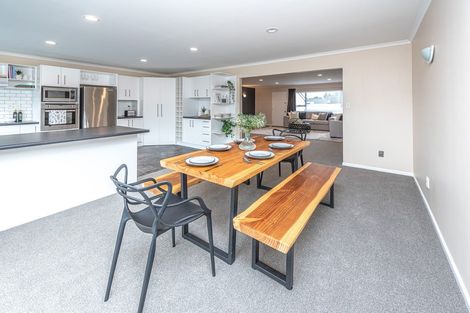 Photo of property in 72 Treadwell Street, Springvale, Whanganui, 4501