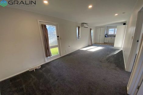 Photo of property in 27 Rimu Street, New Lynn, Auckland, 0600
