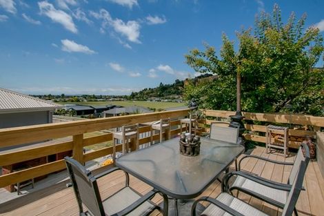 Photo of property in 83 Kent Terrace, Taradale, Napier, 4112