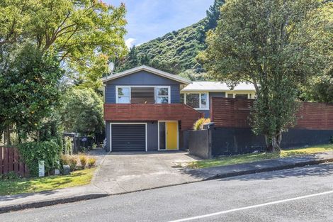 Photo of property in 5 Mamaku Street, Paraparaumu, 5032