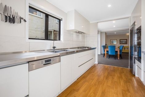 Photo of property in 86 Mana Esplanade, Paremata, Porirua, 5026
