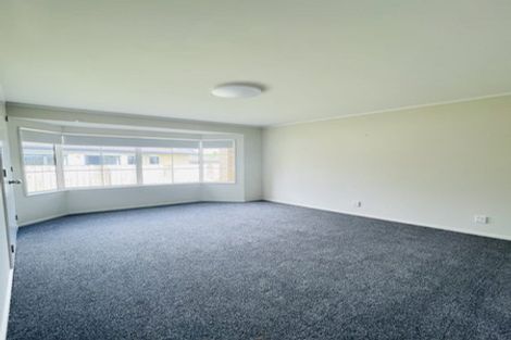 Photo of property in 53 Stratford Road, Manurewa, Auckland, 2105