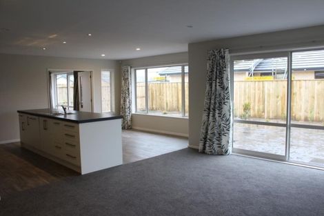 Photo of property in 6 Highworth Crescent, Rolleston, 7615