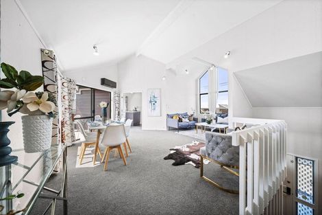 Photo of property in 1/56 Aberdeen Road, Campbells Bay, Auckland, 0620