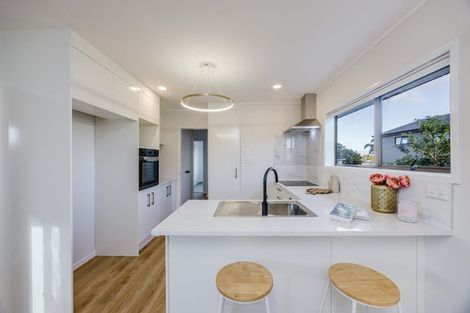 Photo of property in 2/9 Malte Brun Place, Papatoetoe, Auckland, 2025