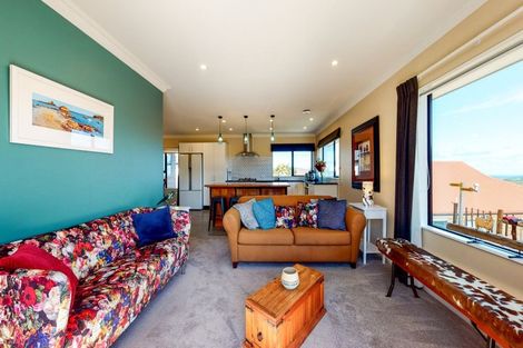 Photo of property in 25 Satara Crescent, Khandallah, Wellington, 6035