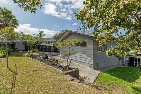 Photo of property in 5 Freya Place, Torbay, Auckland, 0630