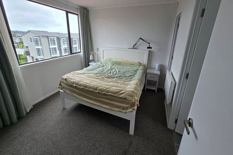 Photo of property in 28 Hobsonville Point Road, Hobsonville, Auckland, 0616