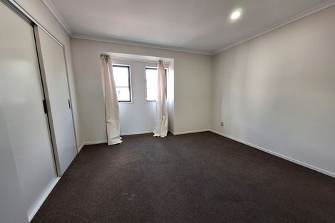 Photo of property in 1/3 Wallson Crescent, Wiri, Auckland, 2104